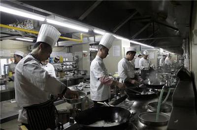 菜品也有質(zhì)量標(biāo)準(zhǔn)？20條熱菜出品管理標(biāo)準(zhǔn)，你的后廚必須有